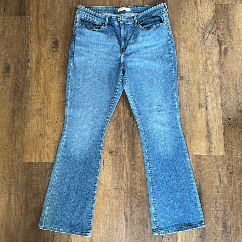 Signature by Levi Strauss & Co. Women's Modern Bootcut Jeans size 16M